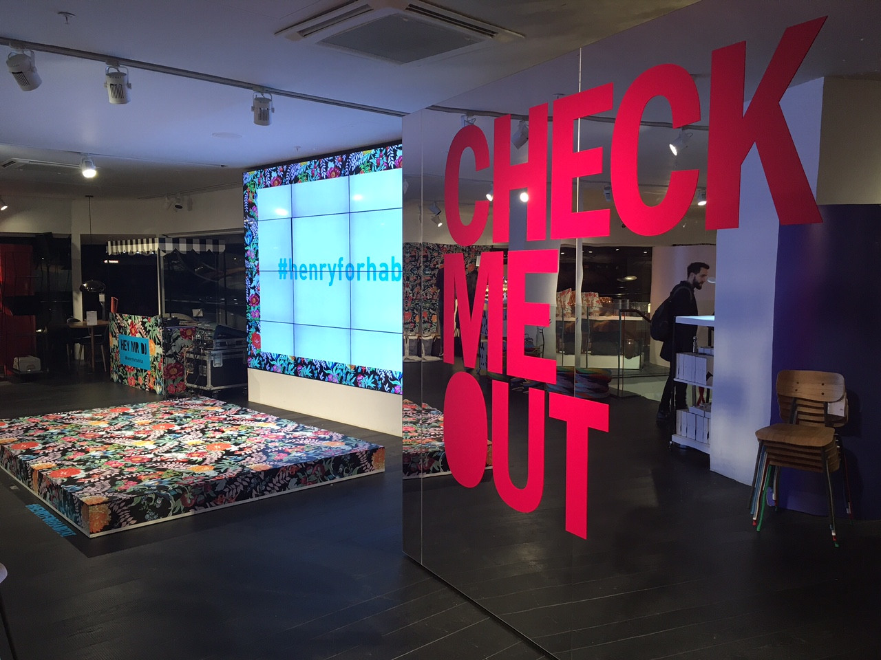 fret cut vinyl in retail display